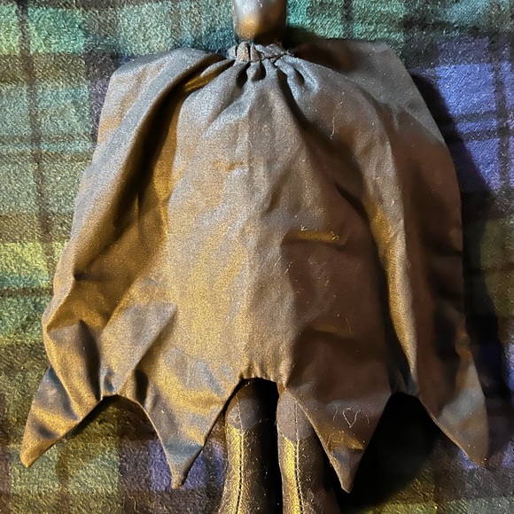 Collectors Batman ‘89 Converse + Toy - Picture 13 of 13